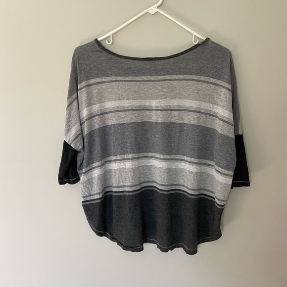 Striped oversized crop tee - Picture 3 of 3